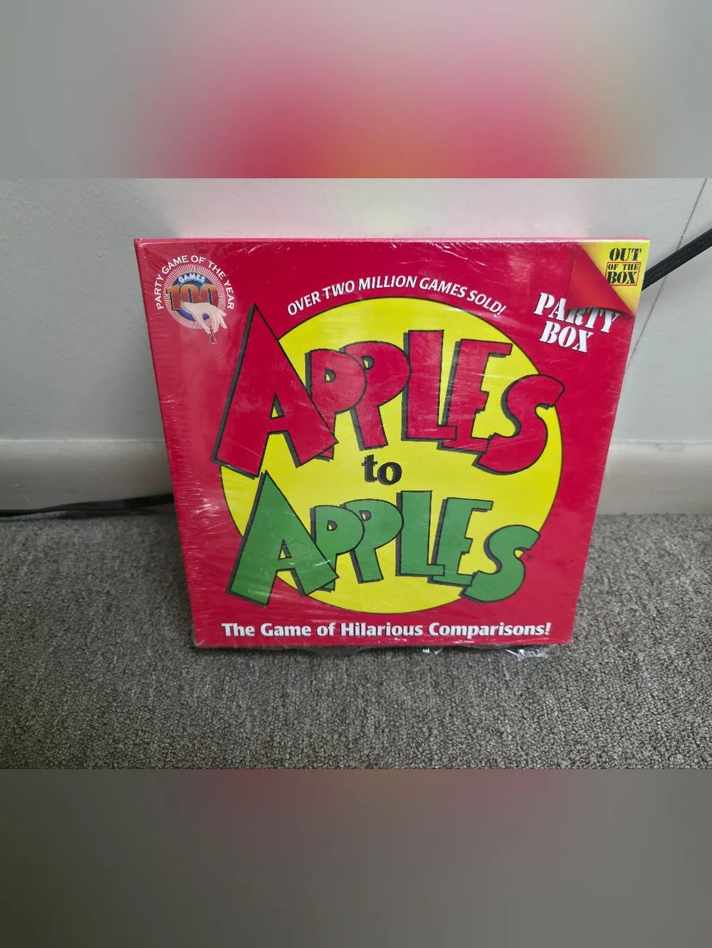 Apples to Apples Party Box - Red & Green